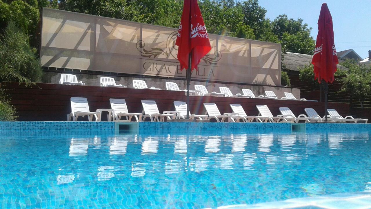 Grace Villa Codru Екстер'єр фото
